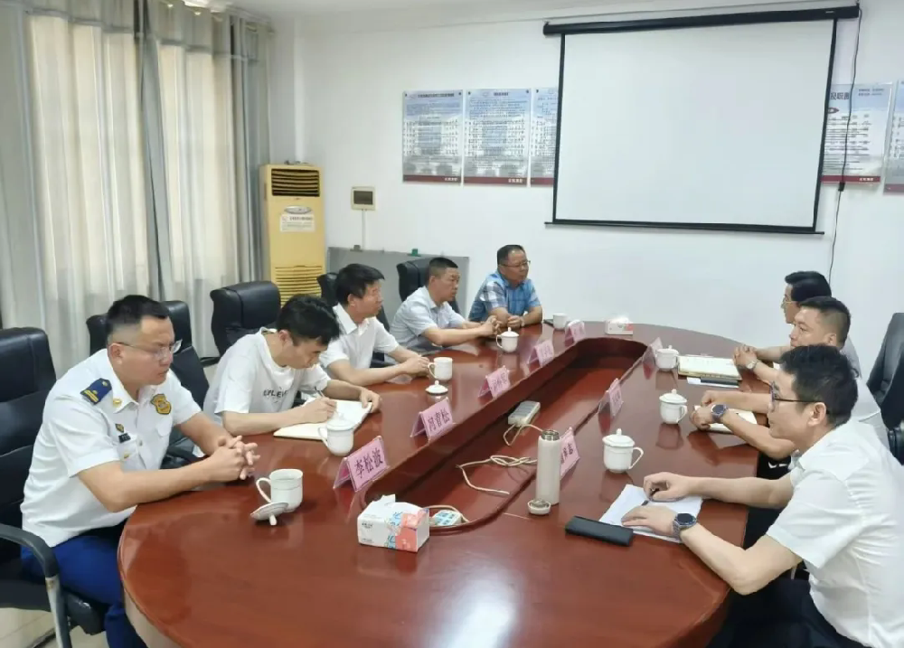 区委书记向科军深入AG电投厅营田公司把脉定向：守牢底线、深化改革，加快企业转型升级